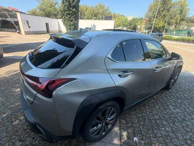 lexus-ux-250h-hybrid-e-four-2023-gasolina-1987cc
