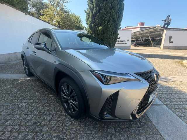 lexus-ux-250h-hybrid-e-four-2023-gasolina-1987cc