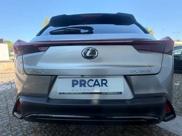 lexus-ux-250h-hybrid-e-four-2023-gasolina-1987cc