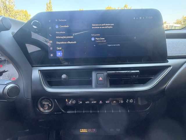lexus-ux-250h-hybrid-e-four-2023-gasolina-1987cc