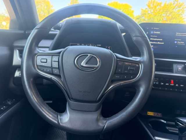 lexus-ux-250h-hybrid-e-four-2023-gasolina-1987cc