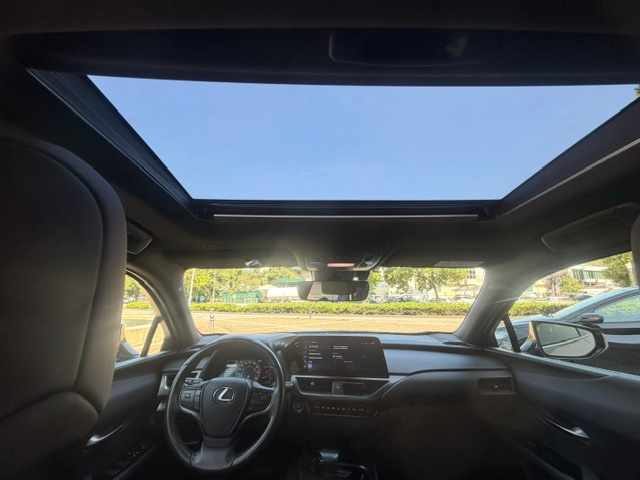 lexus-ux-250h-hybrid-e-four-2023-gasolina-1987cc