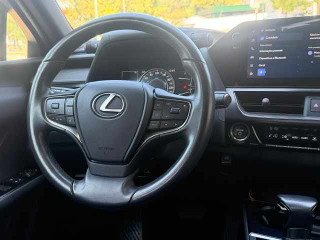 lexus-ux-250h-hybrid-e-four-2023-gasolina-1987cc