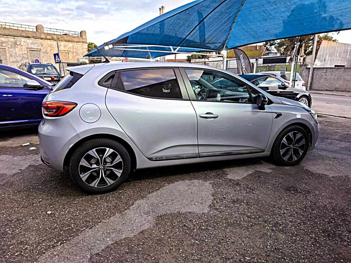 renault-clio-1-5-blue-dci-2022-diesel-1461cc