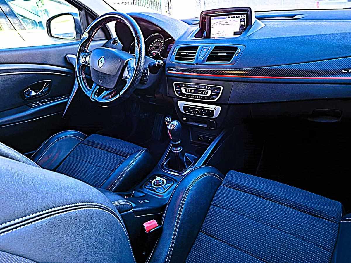 renault-megane-sport-tourer-2016-diesel-1461cc