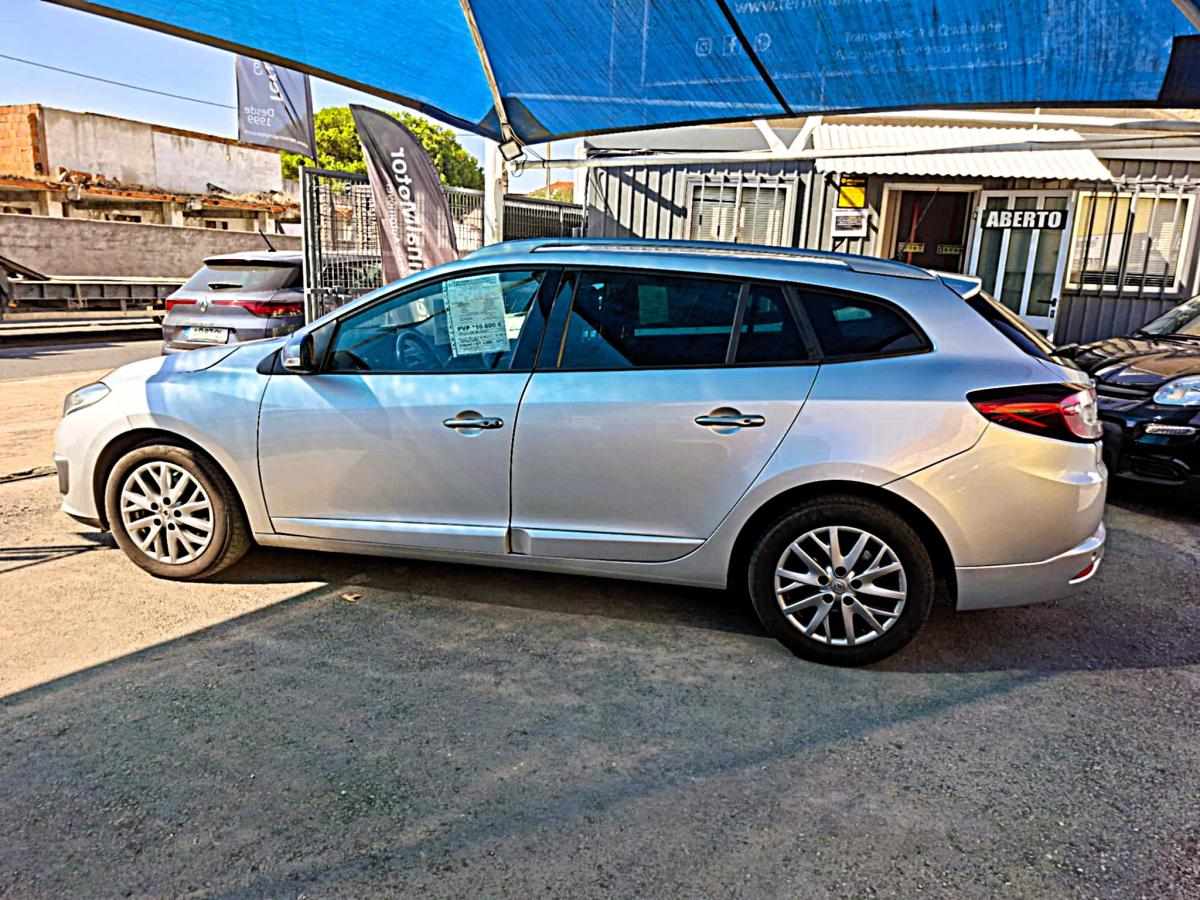renault-megane-sport-tourer-2016-diesel-1461cc