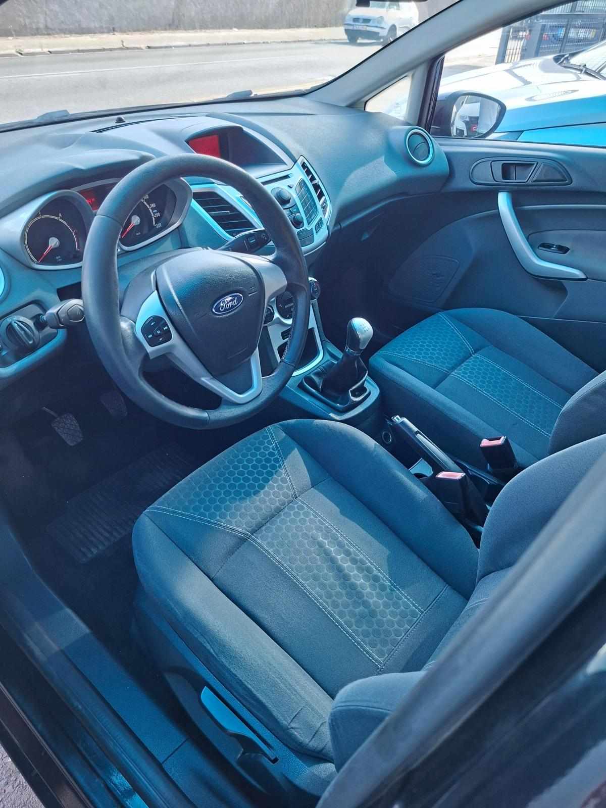 ford-fiesta-1-4-68cv-2010-diesel-1399cc
