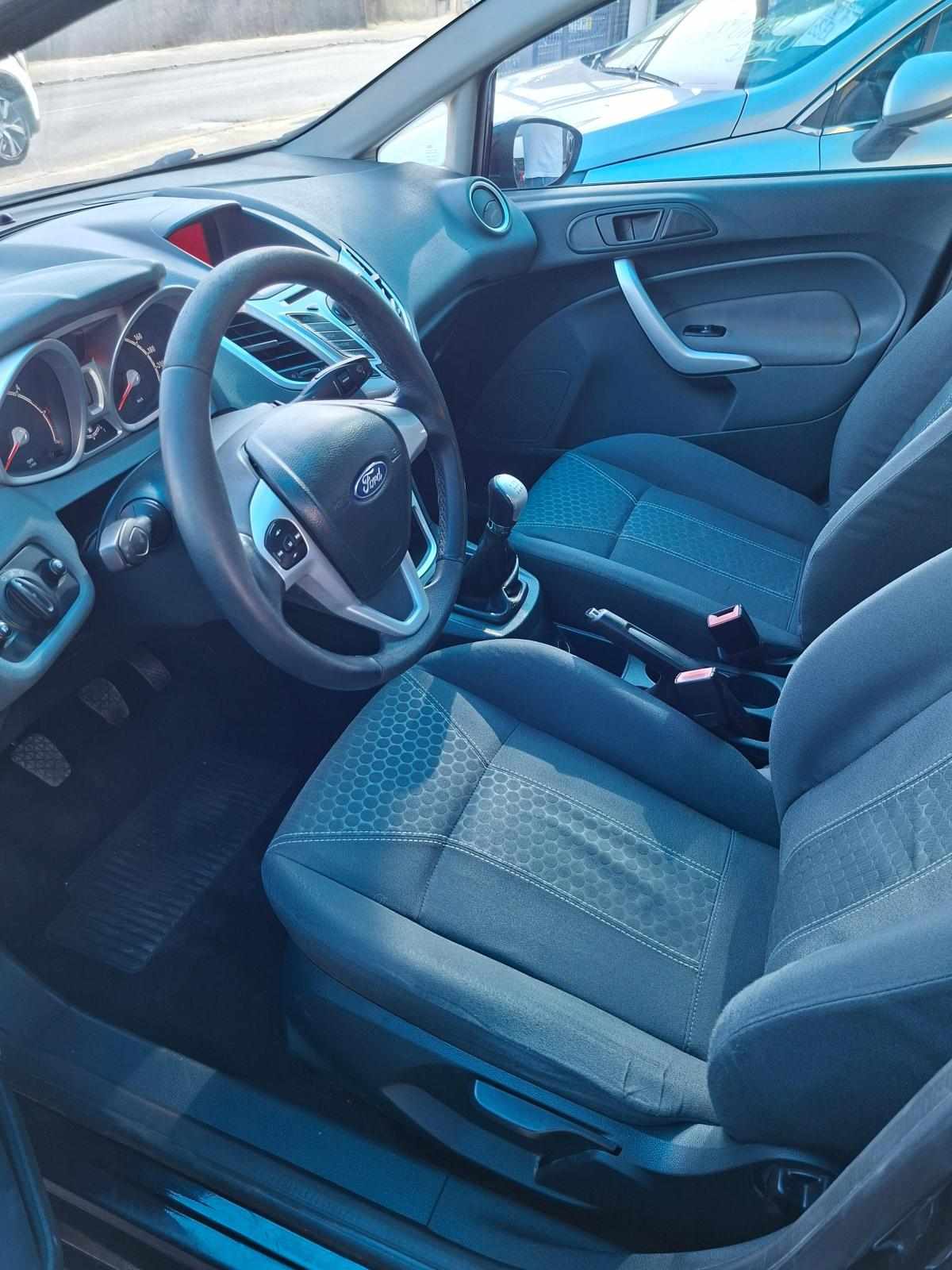 ford-fiesta-1-4-68cv-2010-diesel-1399cc