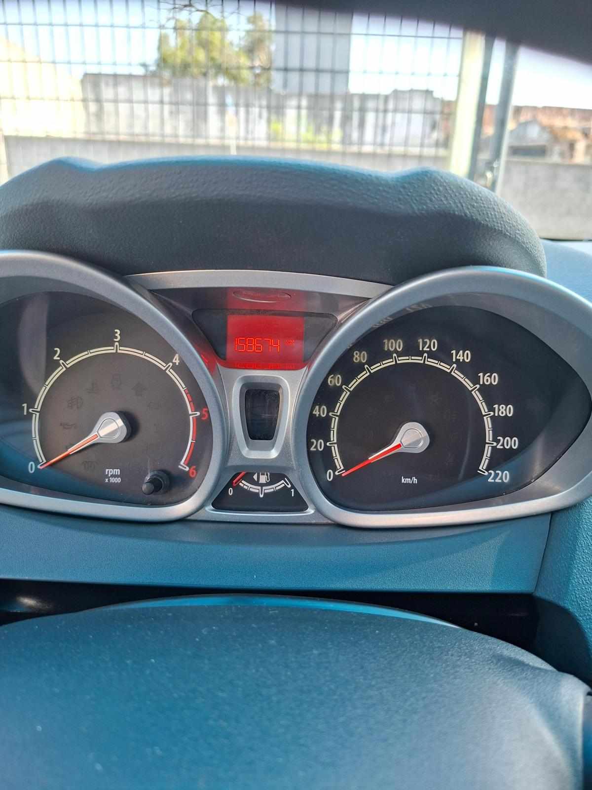 ford-fiesta-1-4-68cv-2010-diesel-1399cc