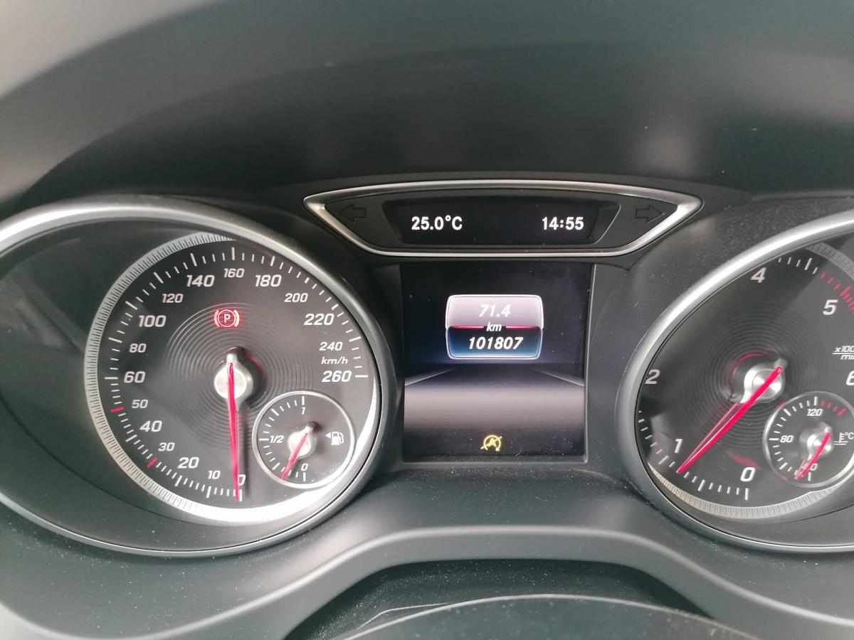 mercedes-benz-cla-180-d-blueefficiency-shooting-brake-2017-diesel-1461cc