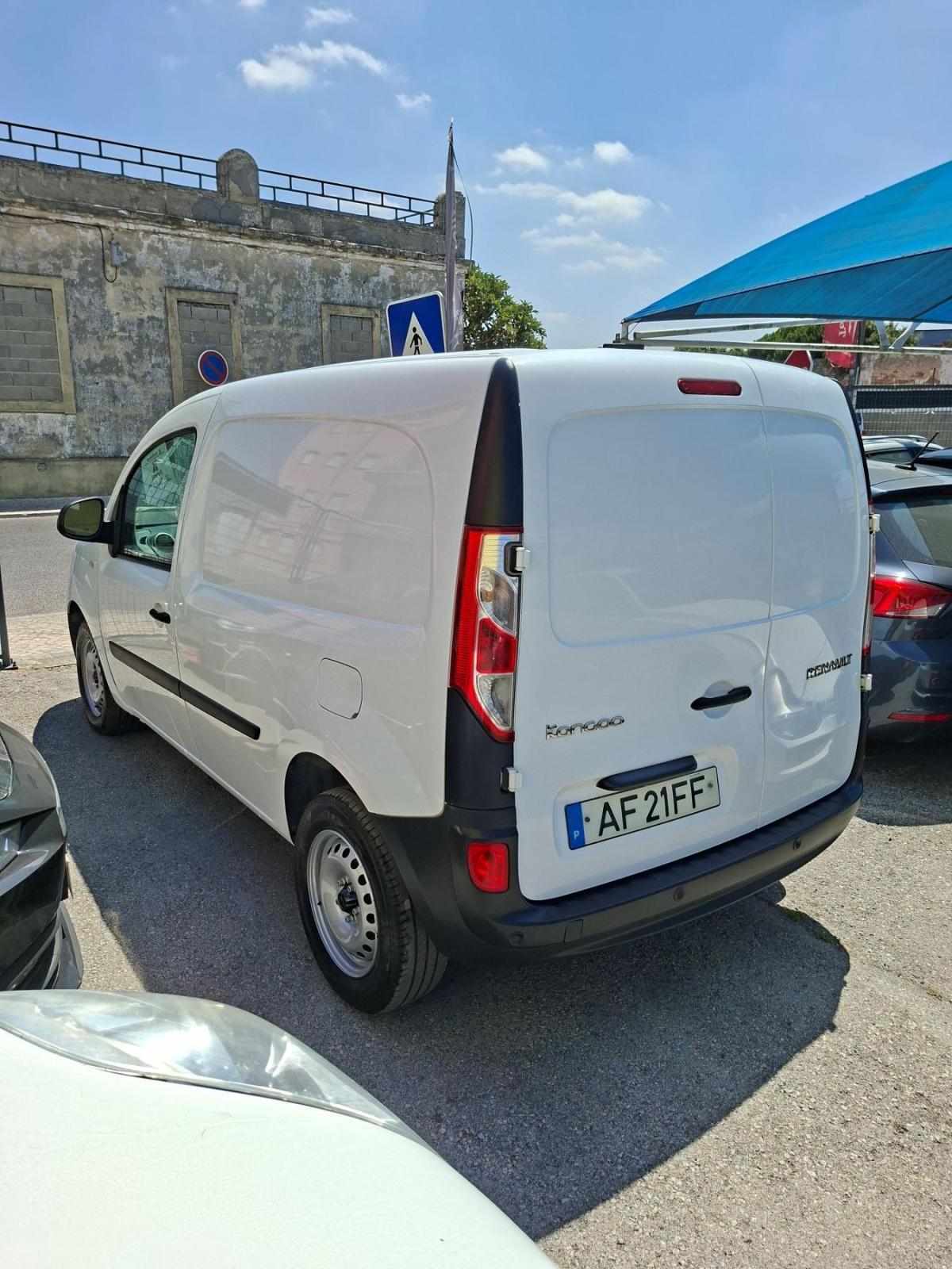 renault-kangoo-1-5-95cv-2021-diesel-1461cc