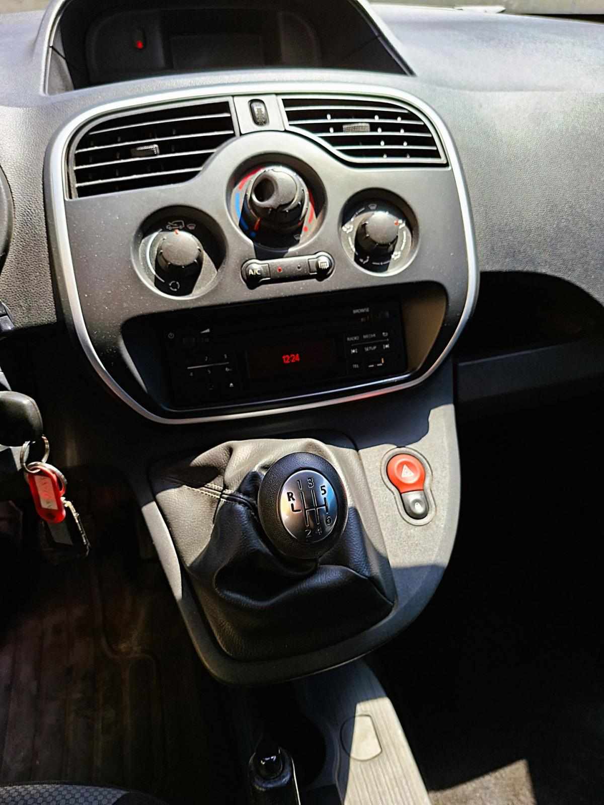 renault-kangoo-1-5-95cv-2021-diesel-1461cc