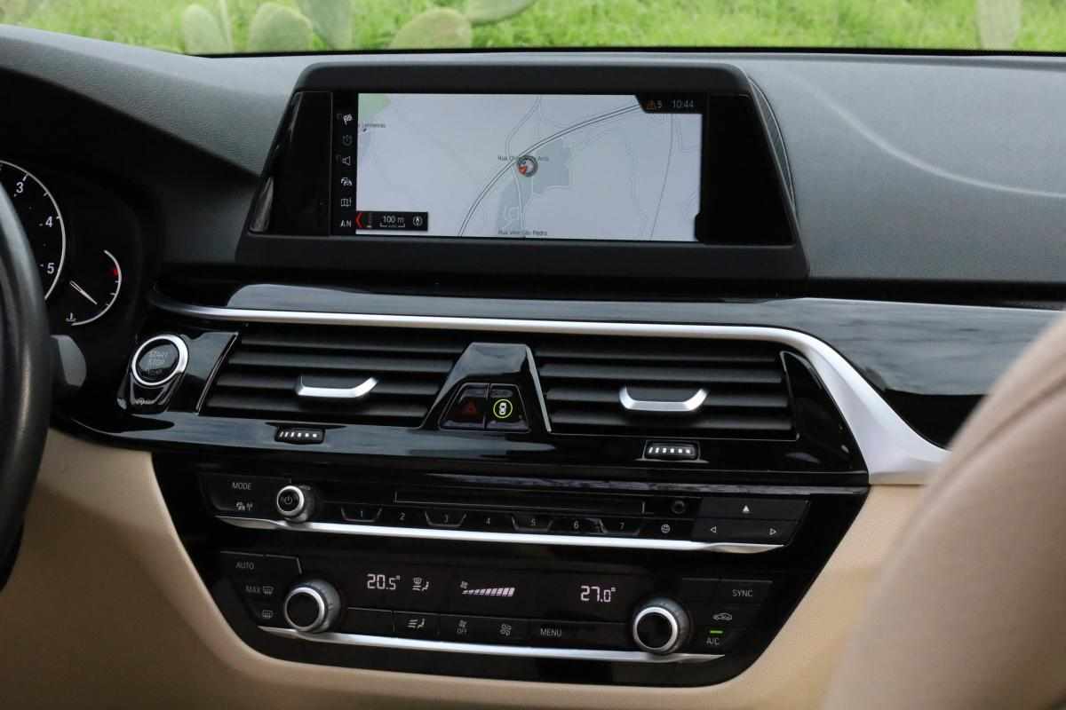 bmw-serie-5-518d-2019-diesel-1995cc