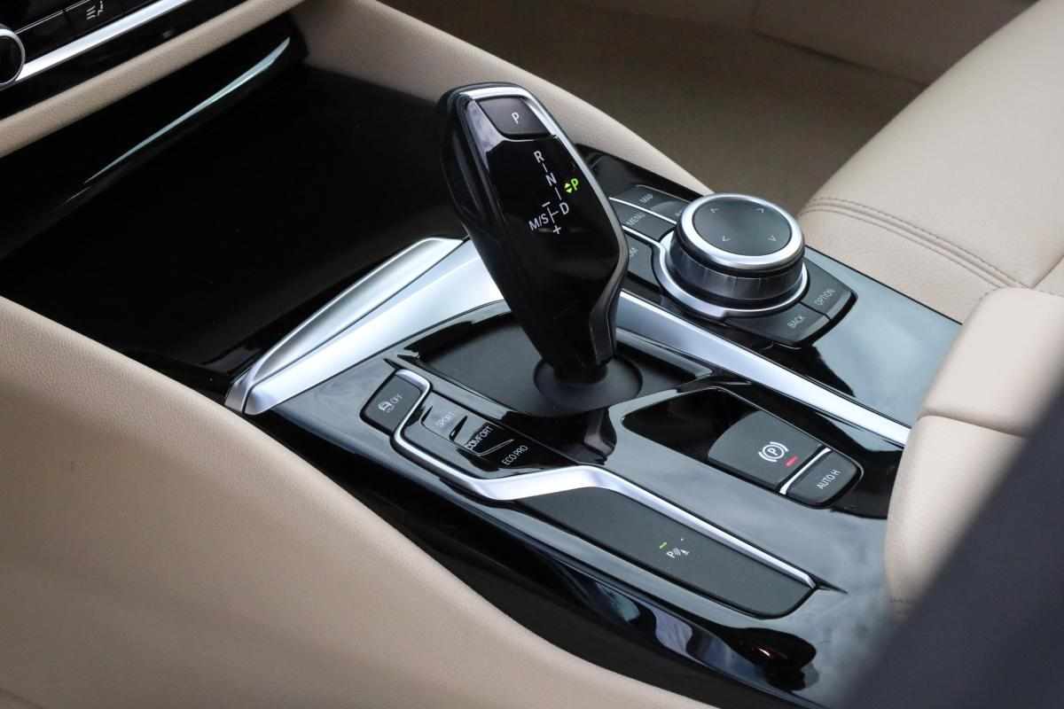 bmw-serie-5-518d-2019-diesel-1995cc