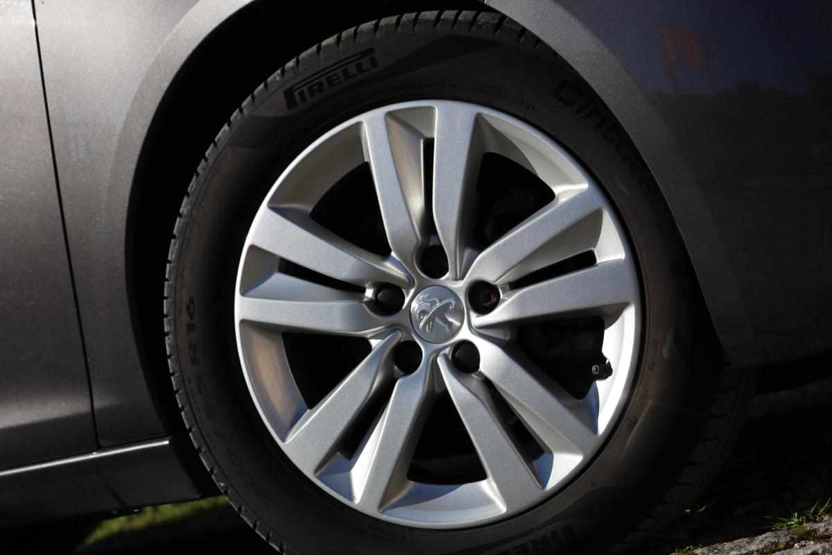 peugeot-308-1-5-bluehdi-2018-diesel-1499cc