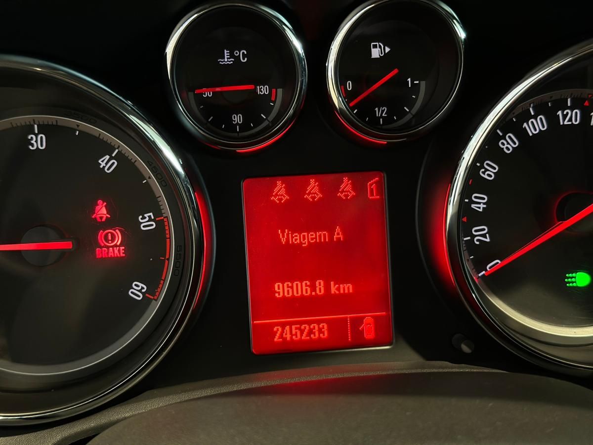 opel-astra-2010-diesel-1686cc