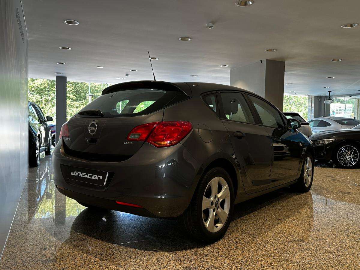 opel-astra-2010-diesel-1686cc