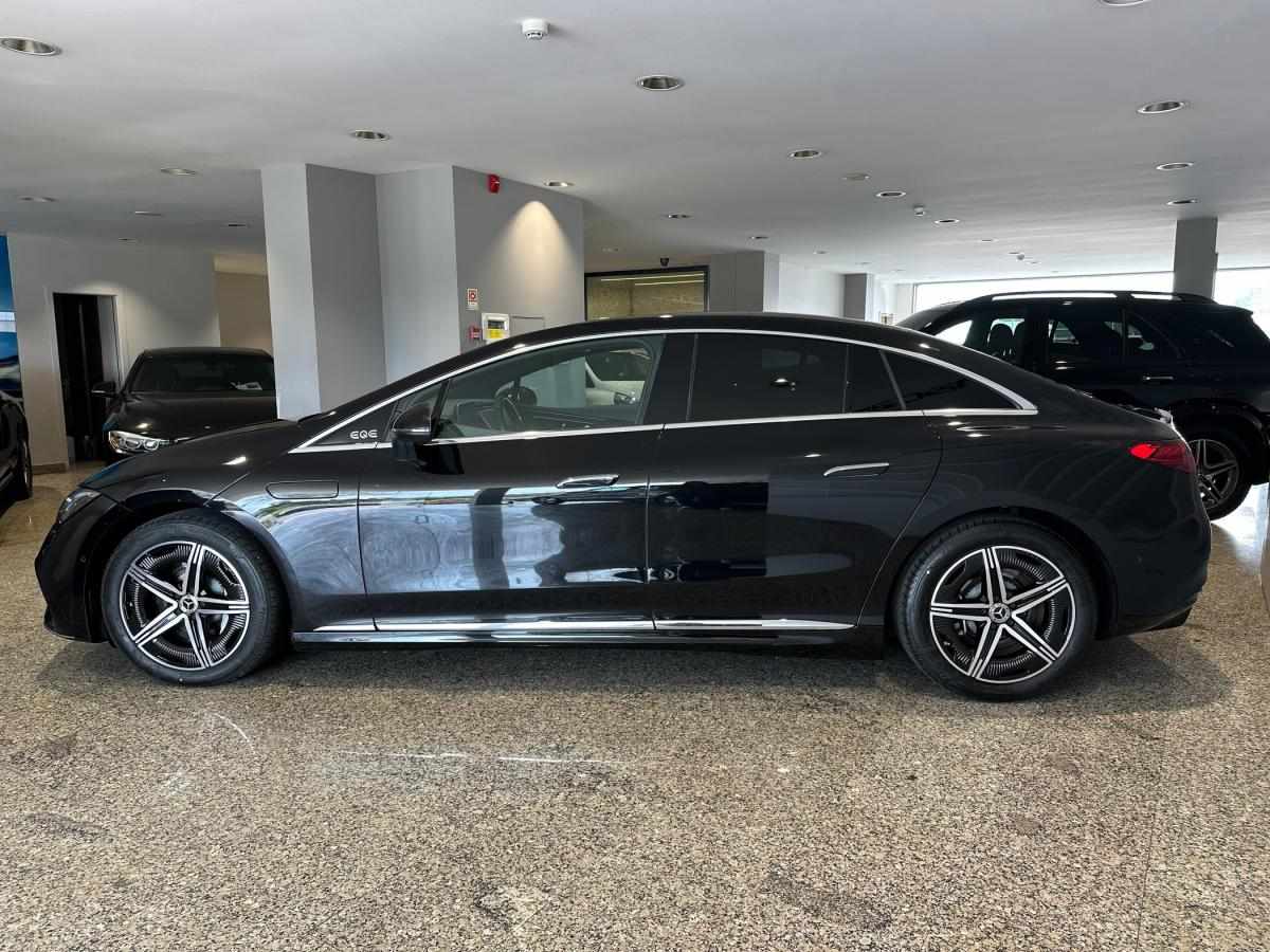 mercedes-benz-eqe-2023-eletrico-500cc