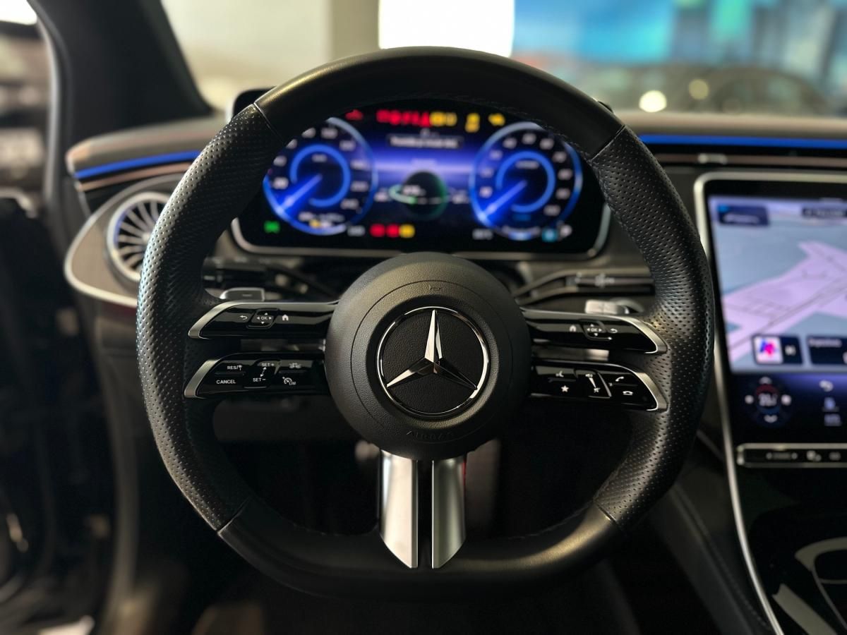 mercedes-benz-eqe-2023-eletrico-500cc