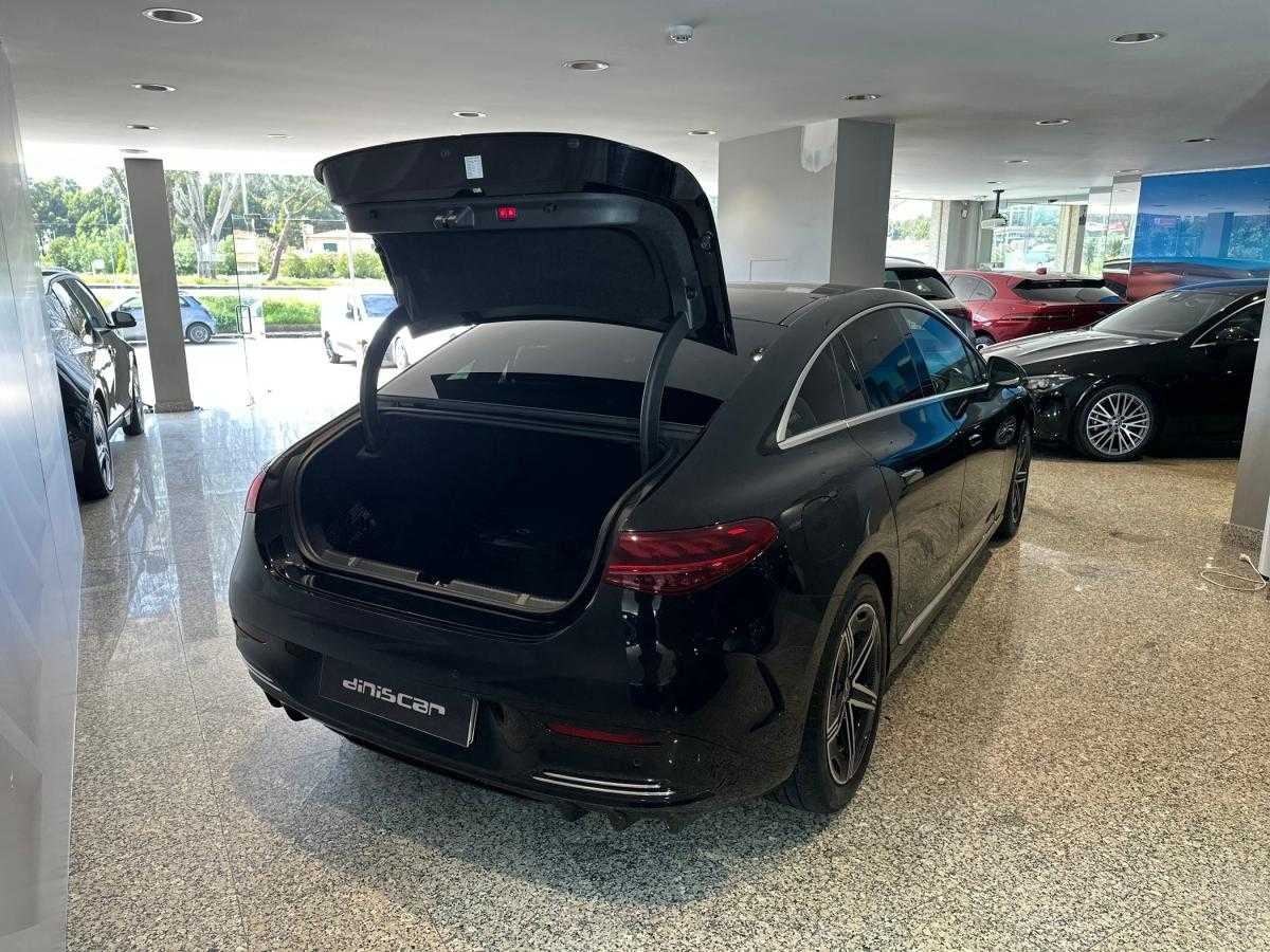 mercedes-benz-eqe-2023-eletrico-500cc