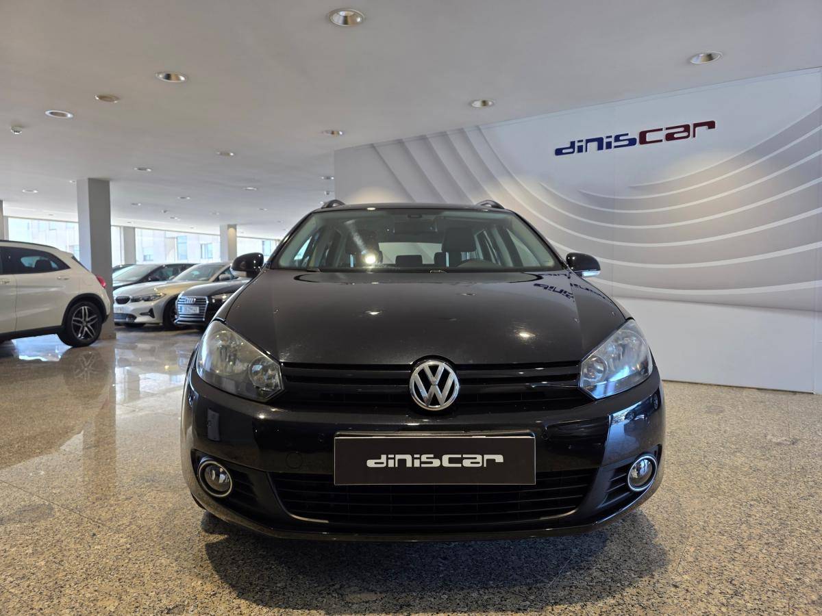 volkswagen-golf-variant-2011-diesel-1598cc