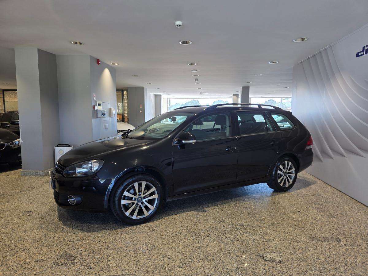 volkswagen-golf-variant-2011-diesel-1598cc