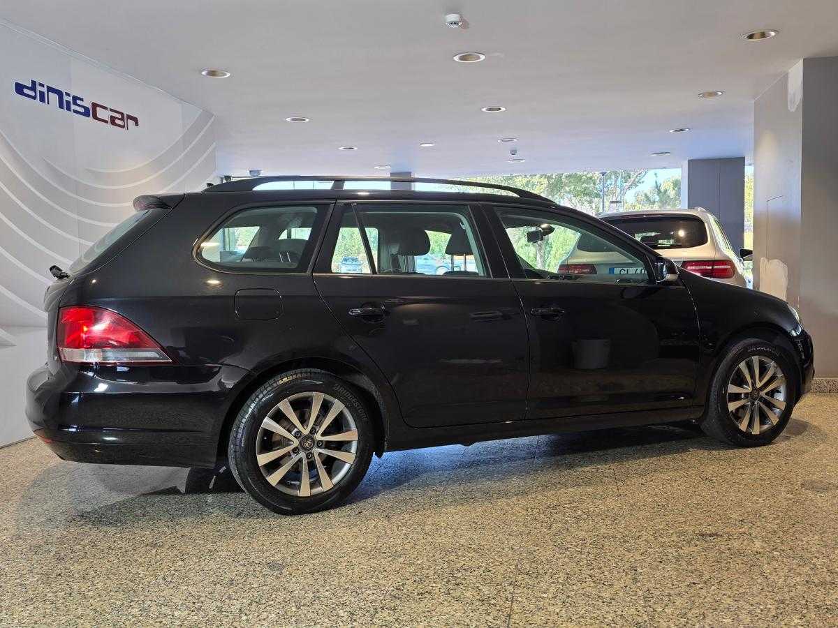 volkswagen-golf-variant-2011-diesel-1598cc