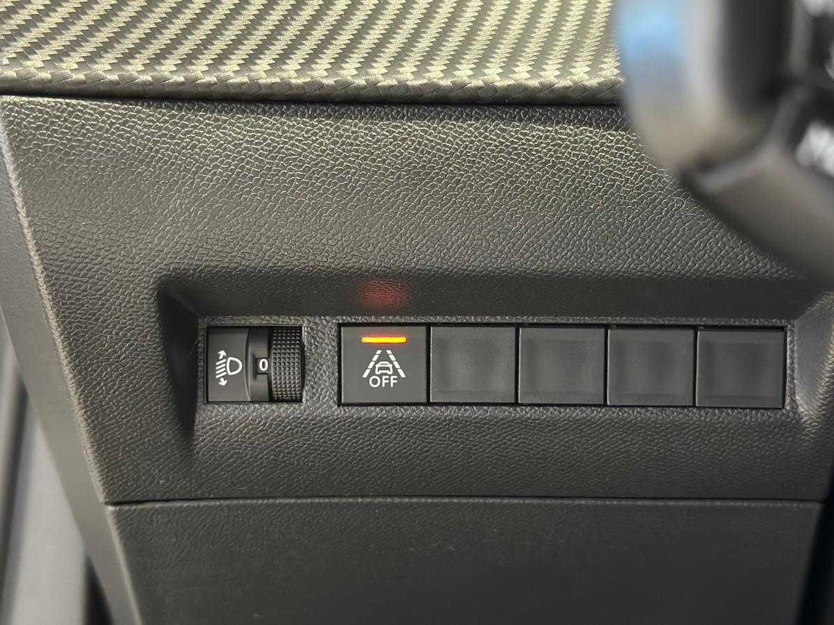 peugeot-2008-2020-diesel-1499cc