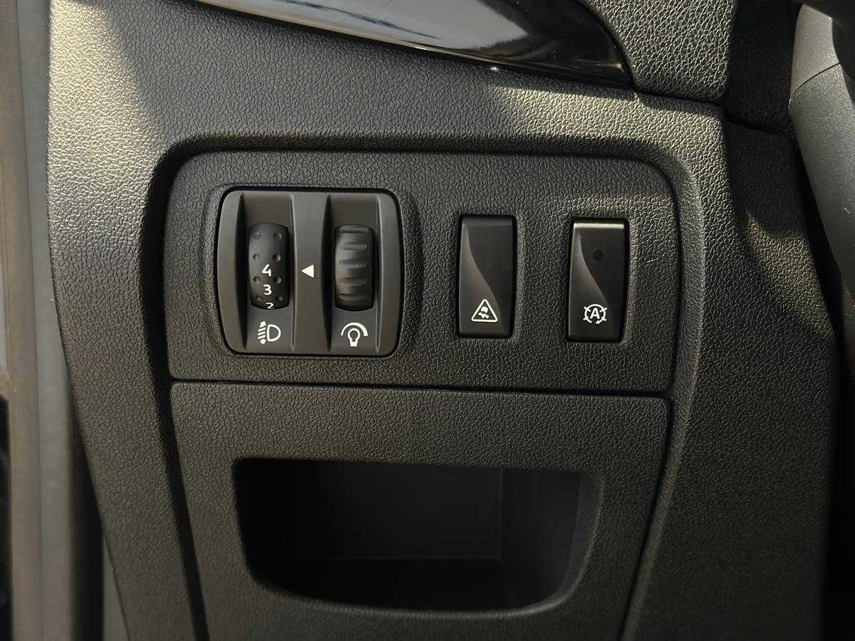 renault-grand-scenic-2011-diesel-1598cc