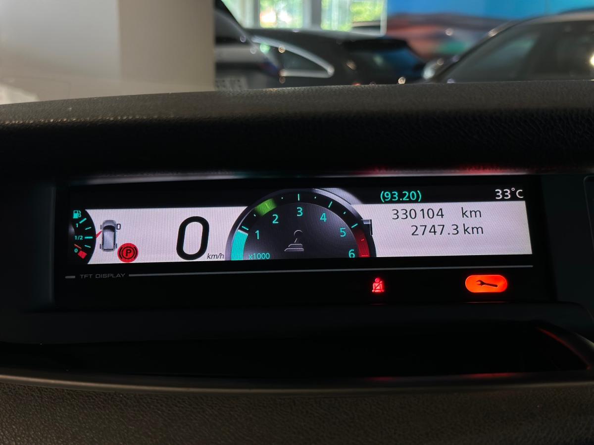 renault-grand-scenic-2011-diesel-1598cc