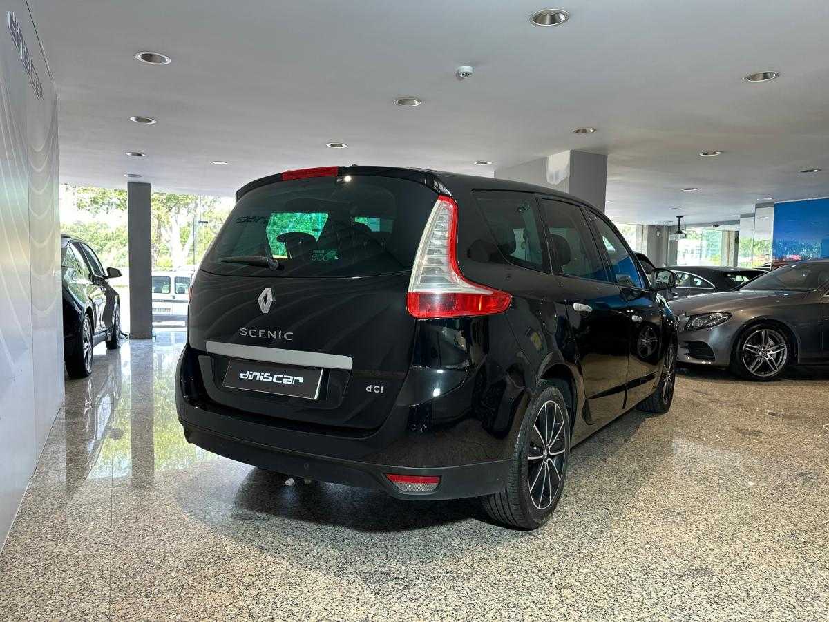 renault-grand-scenic-2011-diesel-1598cc