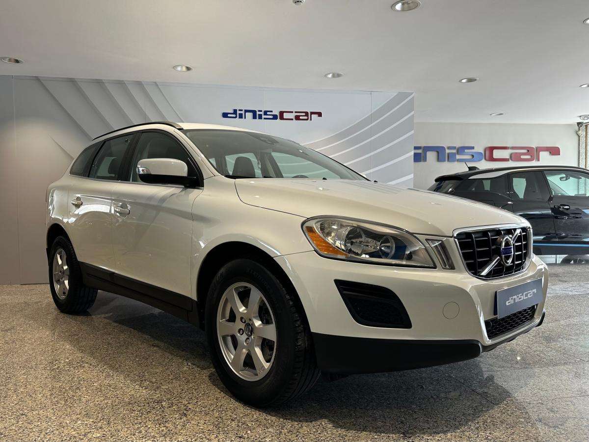 volvo-xc60-2011-diesel-2400cc