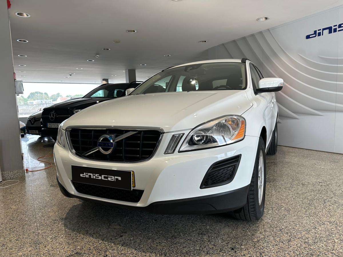 volvo-xc60-2011-diesel-2400cc