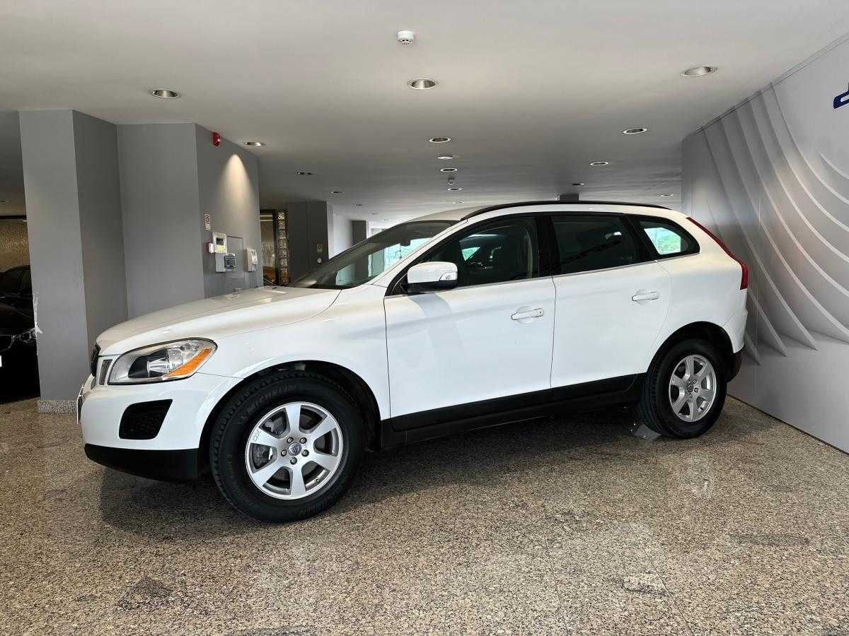 volvo-xc60-2011-diesel-2400cc