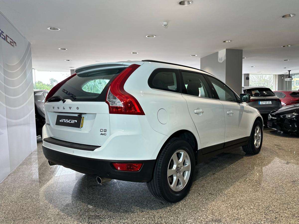 volvo-xc60-2011-diesel-2400cc