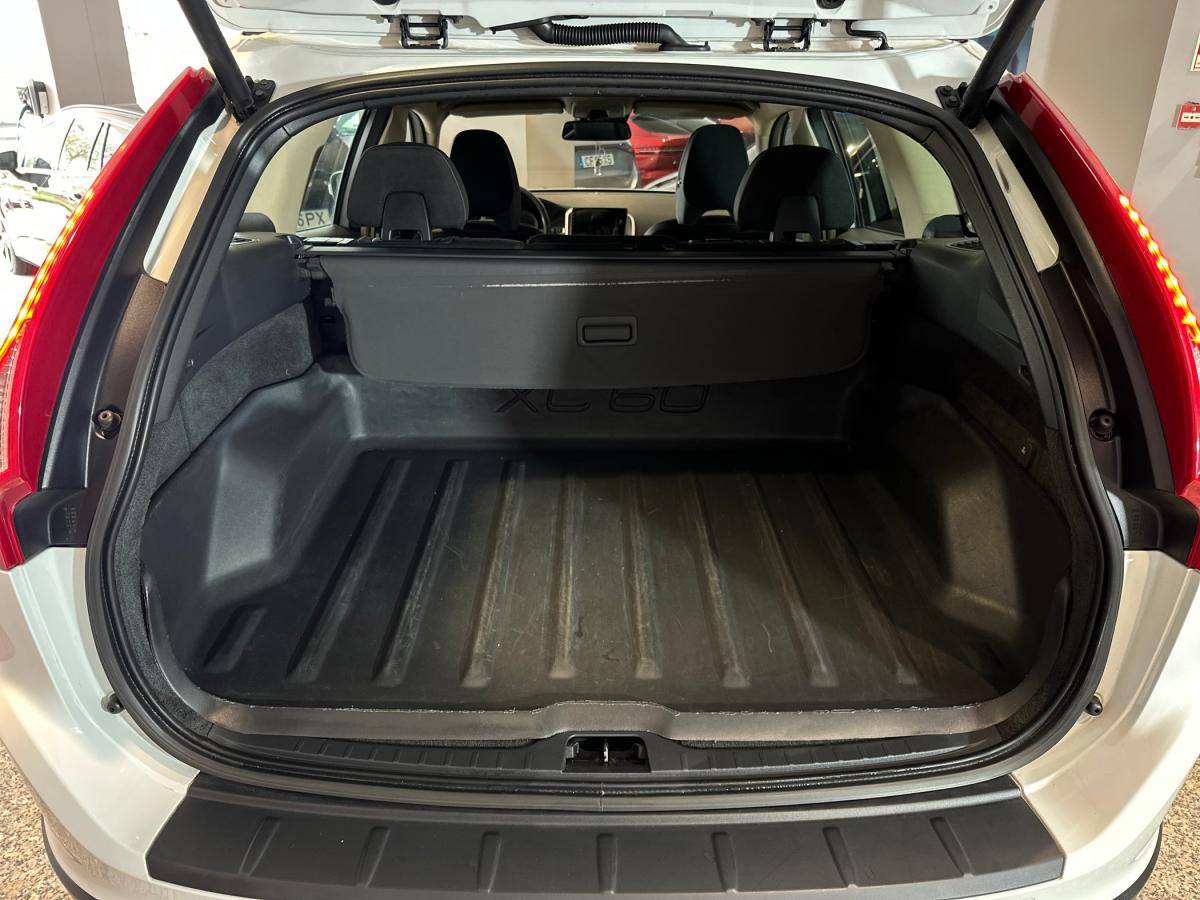 volvo-xc60-2011-diesel-2400cc