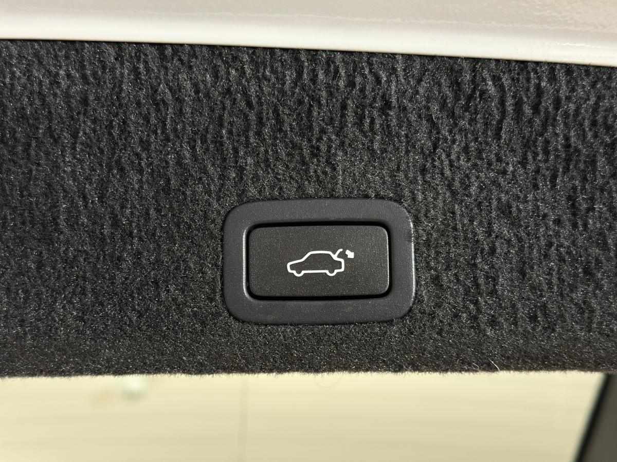 volvo-xc60-2011-diesel-2400cc
