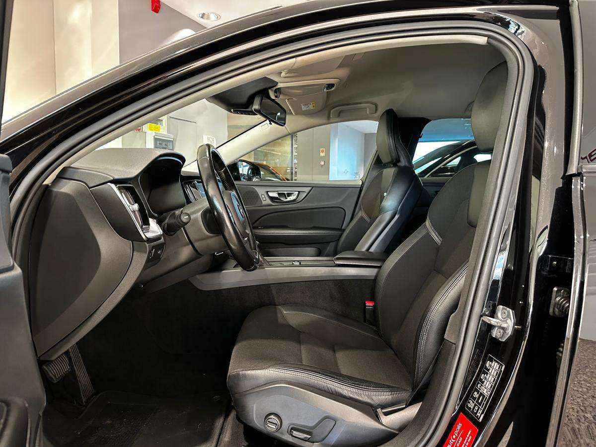 volvo-v60-2019-diesel-1969cc