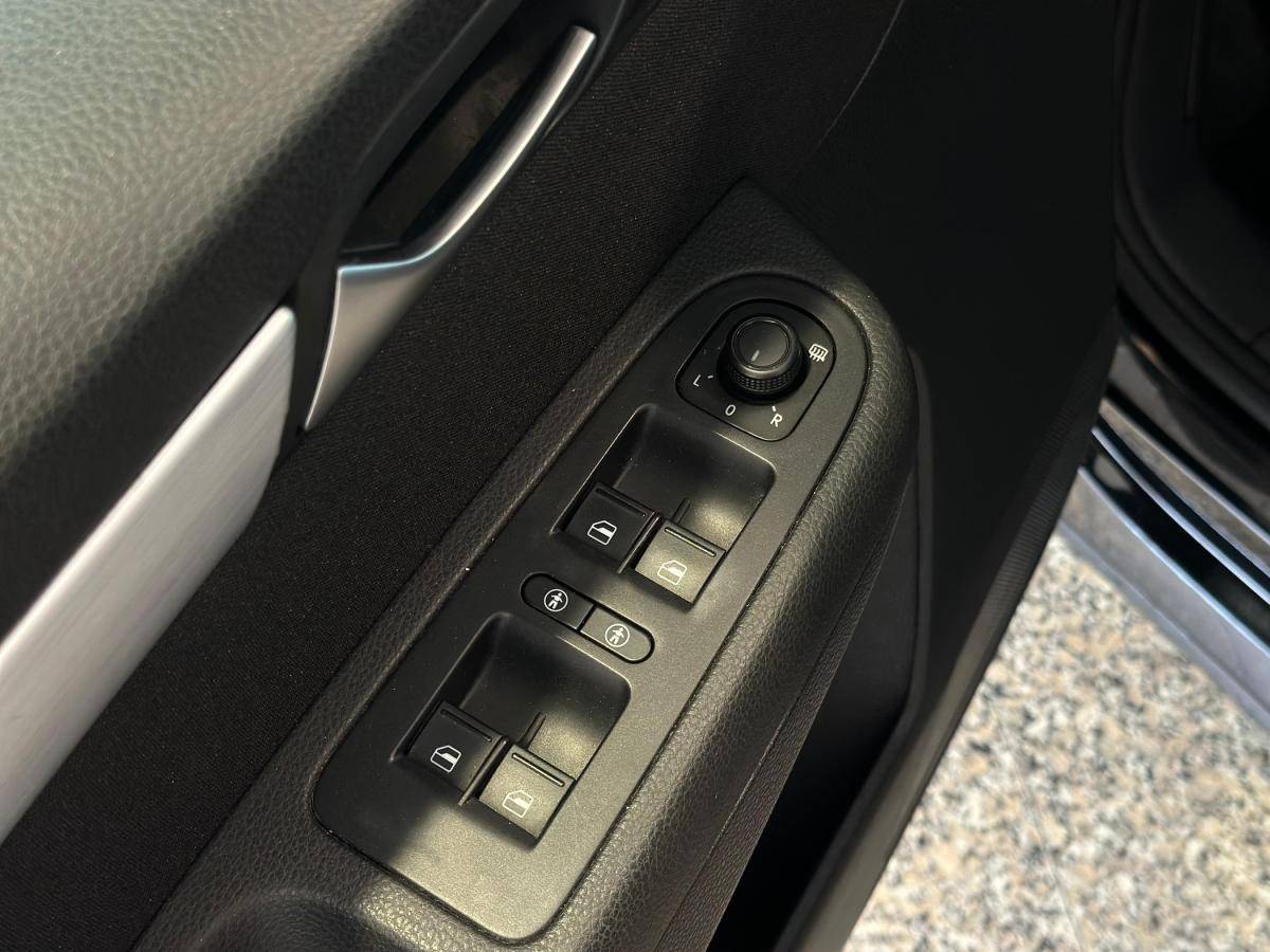 volkswagen-sharan-2016-diesel-1968cc