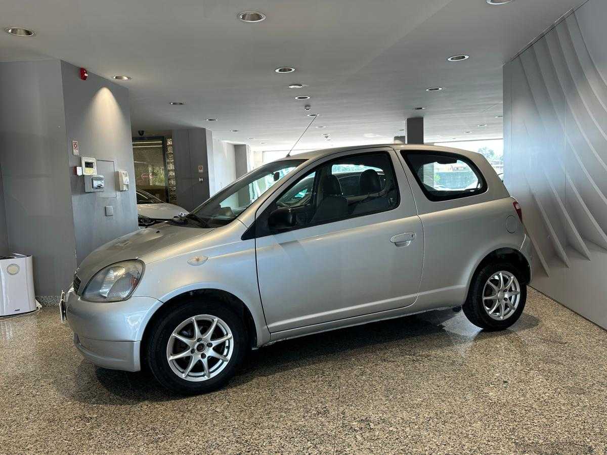 toyota-yaris-2001-gasolina-998cc