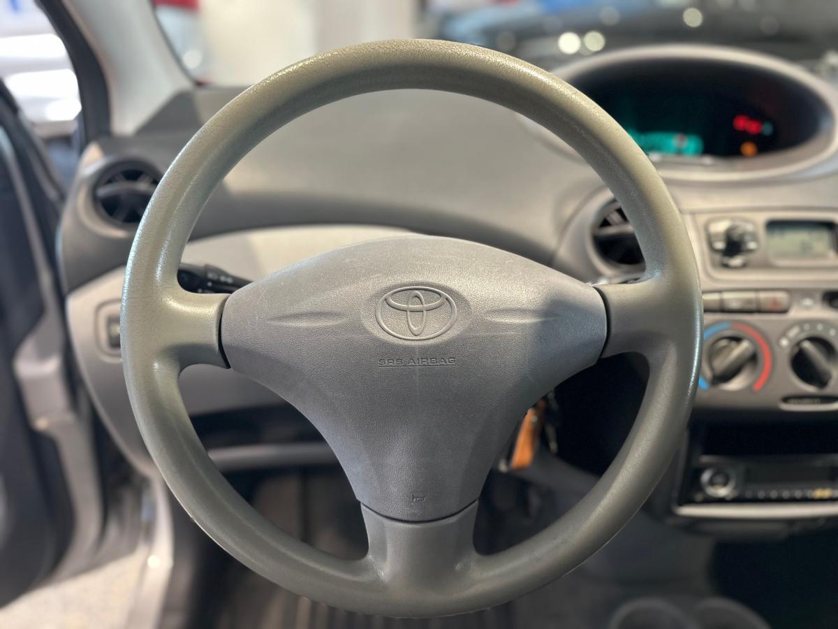toyota-yaris-2001-gasolina-998cc