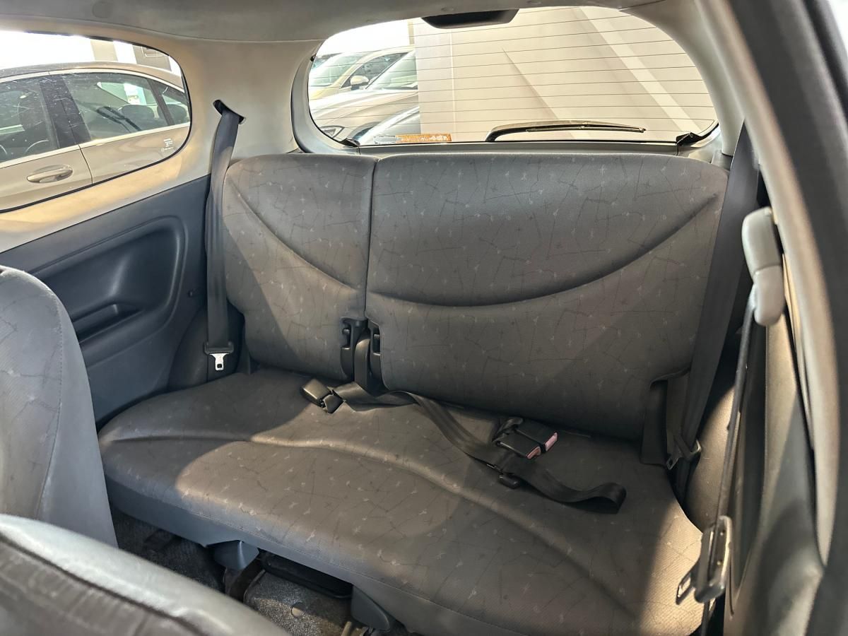 toyota-yaris-2001-gasolina-998cc
