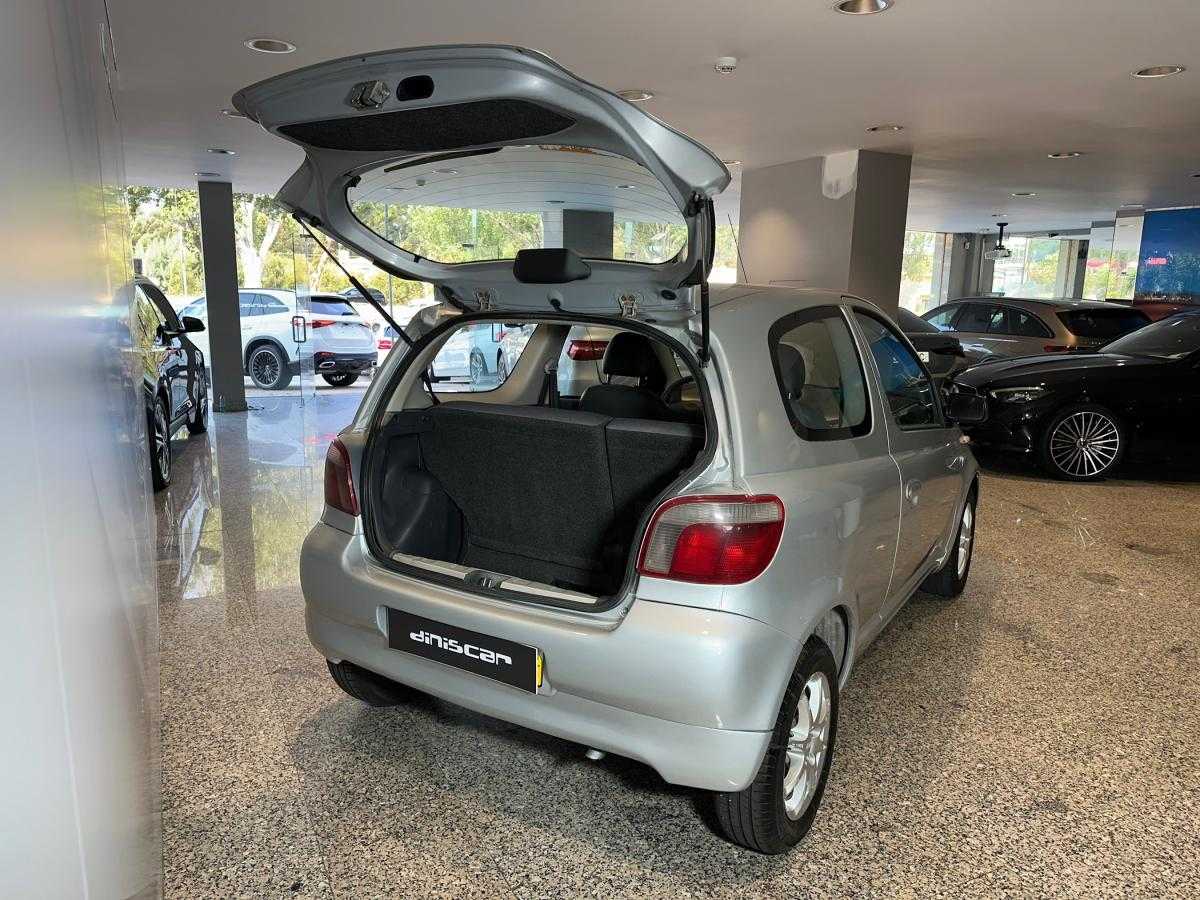 toyota-yaris-2001-gasolina-998cc