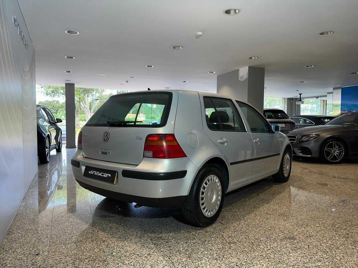 volkswagen-golf-2000-diesel-1896cc