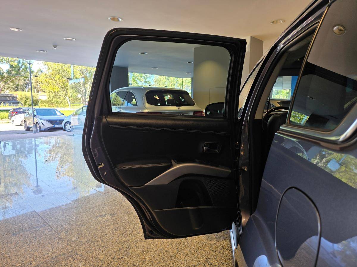mitsubishi-outlander-2012-diesel-2268cc