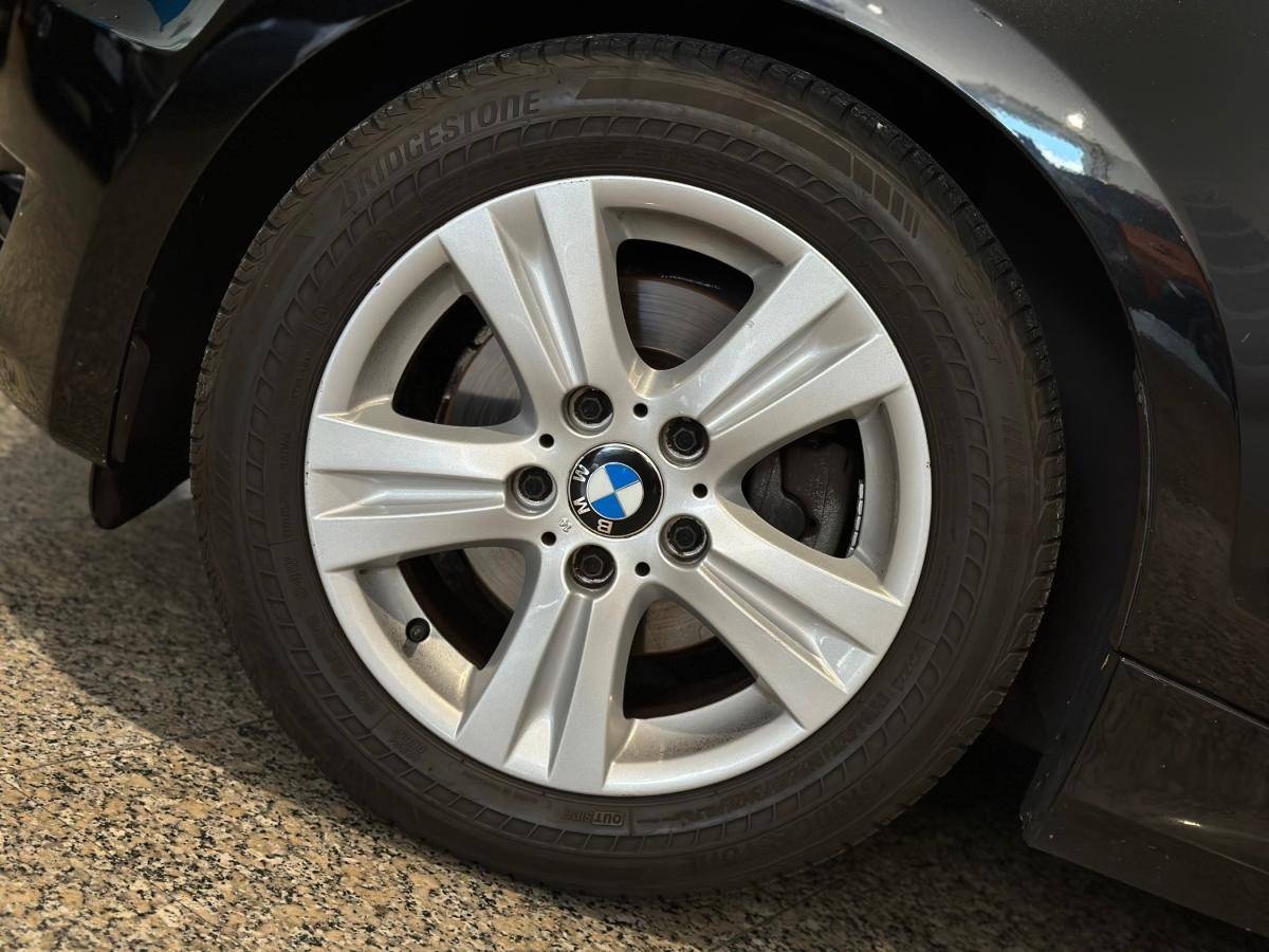 bmw-serie-1-2009-diesel-1995cc