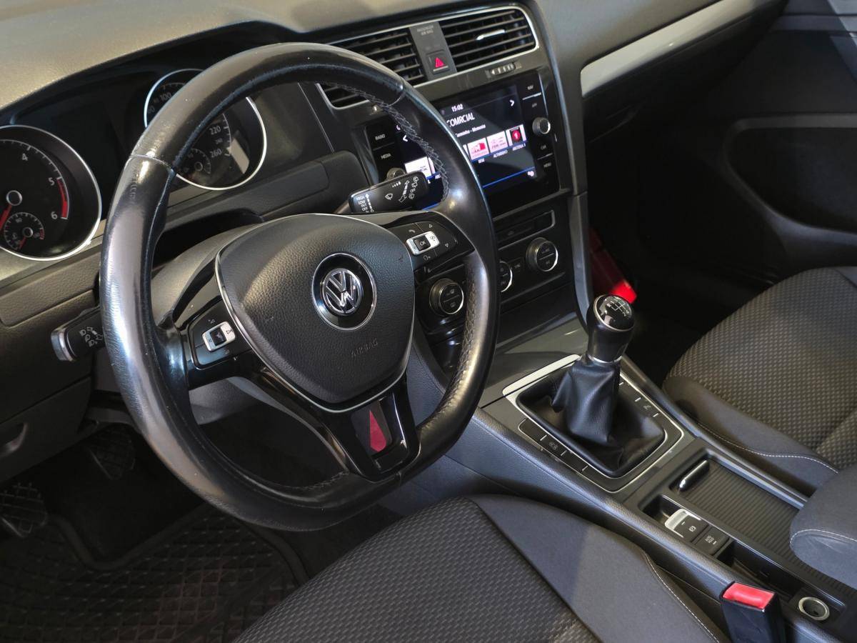 volkswagen-golf-variant-2018-diesel-1598cc