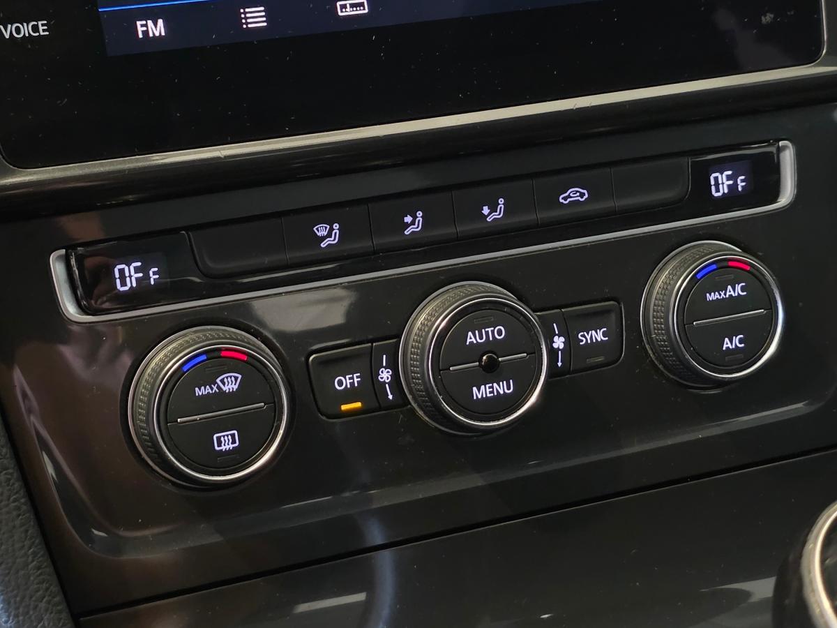 volkswagen-golf-variant-2018-diesel-1598cc