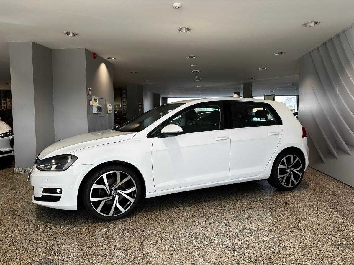 volkswagen-golf-2016-diesel-1598cc