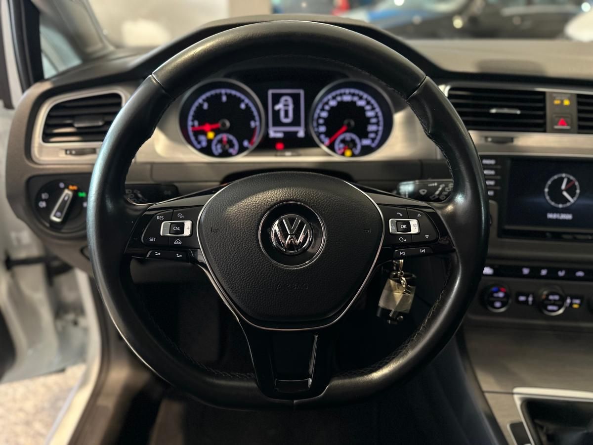 volkswagen-golf-2016-diesel-1598cc